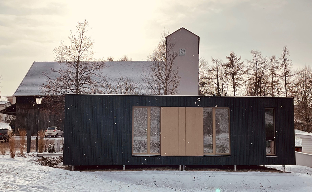 Außenperspektive eines Holzmodulbaus in Pfaffenhofen